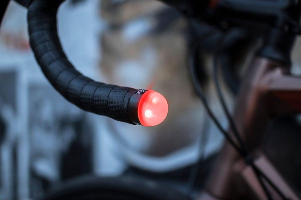 rennrad lenkerstopfen licht DropLights: Rote Positionslichter für's Rennrad